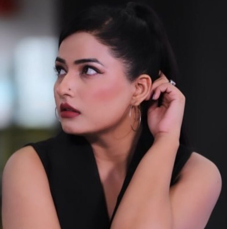 न्यूज़ एंकर लवीना राज ने छोड़ा मुकेश अंबानी ग्रुप का चैनल नेटवर्क 18 न्यूज चैनल,जल्द बड़े संस्थान में आएगी नजर