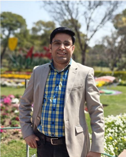 Zee न्यूज से बड़ा विकेट गिरा,शिशिर ने दिया इस्तीफा,बड़ी जिम्मेदारी के साथ जल्द आएंगे नजर