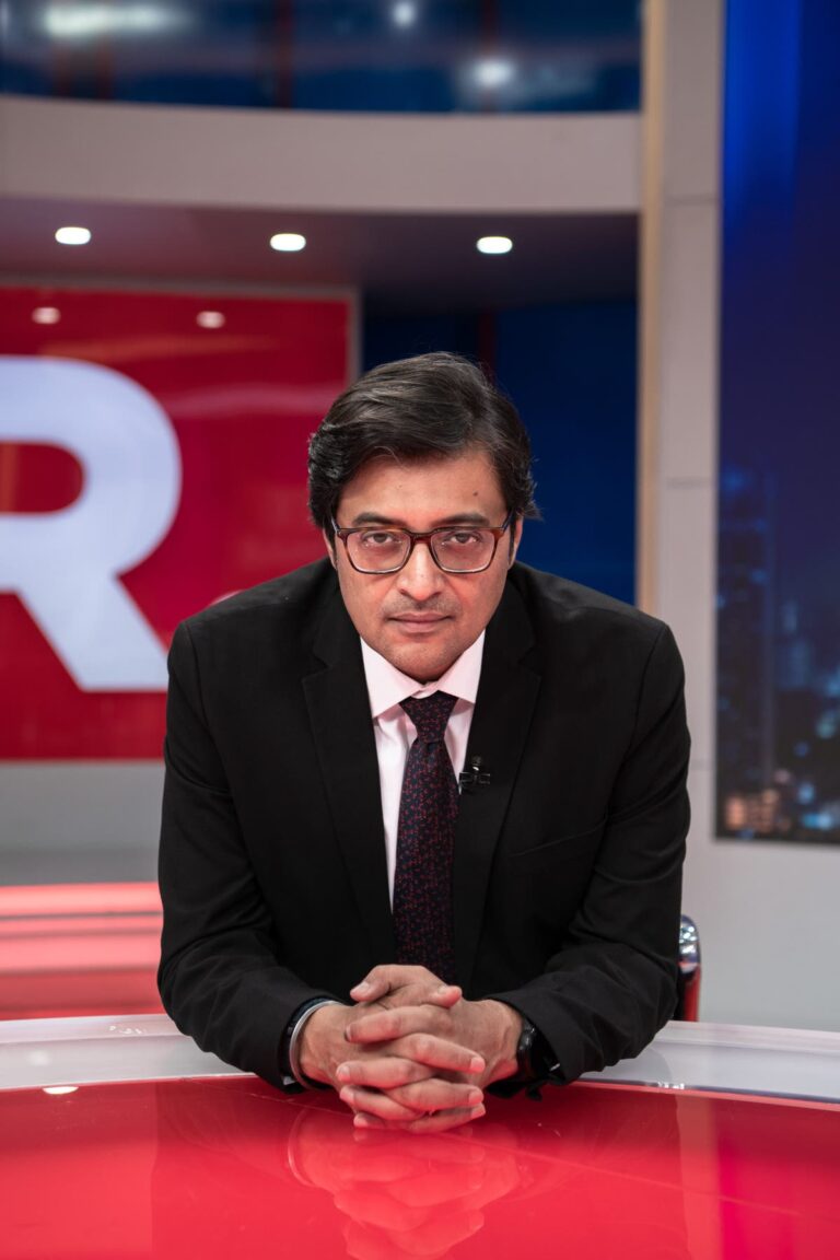 अर्नब गोस्वामी के हृदय परिवर्तन पर तीन पत्रकारों का तर्क पढ़िए