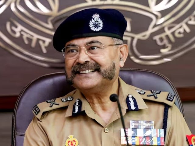 पूर्व IPS प्रशांत कुमार को योगी सरकार ने दी बड़ी जिम्मेदारी,उत्तर प्रदेश शिक्षा सेवा चयन आयोग के नए अध्यक्ष होंगे प्रशांत कुमार