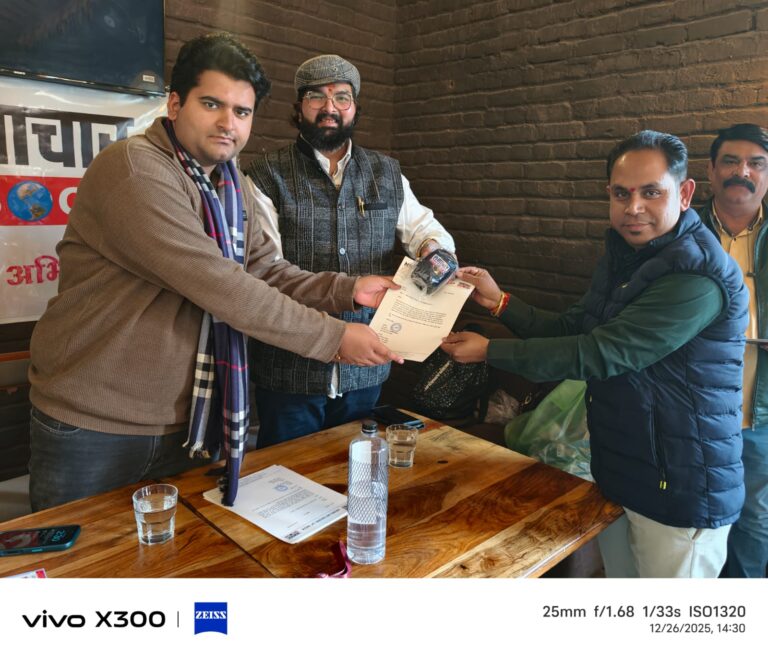 राजस्थान में COO दक्ष कुमार शर्मा के नेतृत्व में Samachar Plus OTT का हुआ भव्य आग़ाज़,डिजिटल पत्रकारिता को मिली नई ताक़त