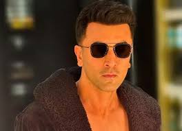 ‘धूम 4’ को लेकर सस्पेंस बरकरार, रणबीर कपूर ने अभी तक स्क्रिप्ट साइन नहीं किया