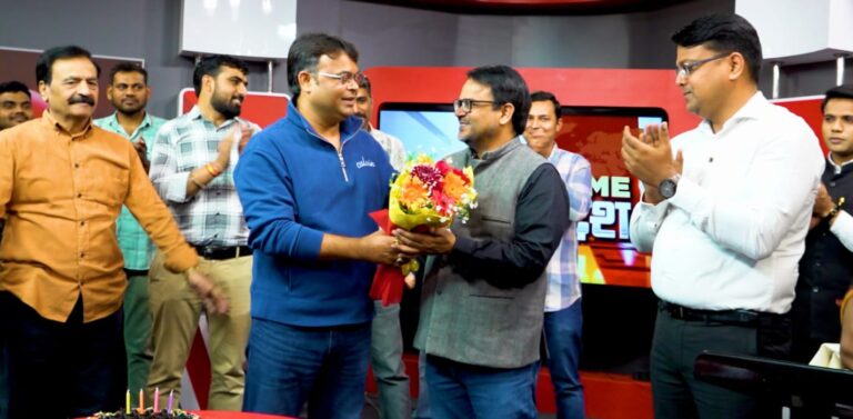 ‘एक विदाई,नई शुरुआत के नाम’ प्राइम न्यूज चैनल के “चेयरमैन” मनीष कुमार पाण्डेय की मौजूदगी में ओम प्रकाश जी का भावुक फेयरवेल