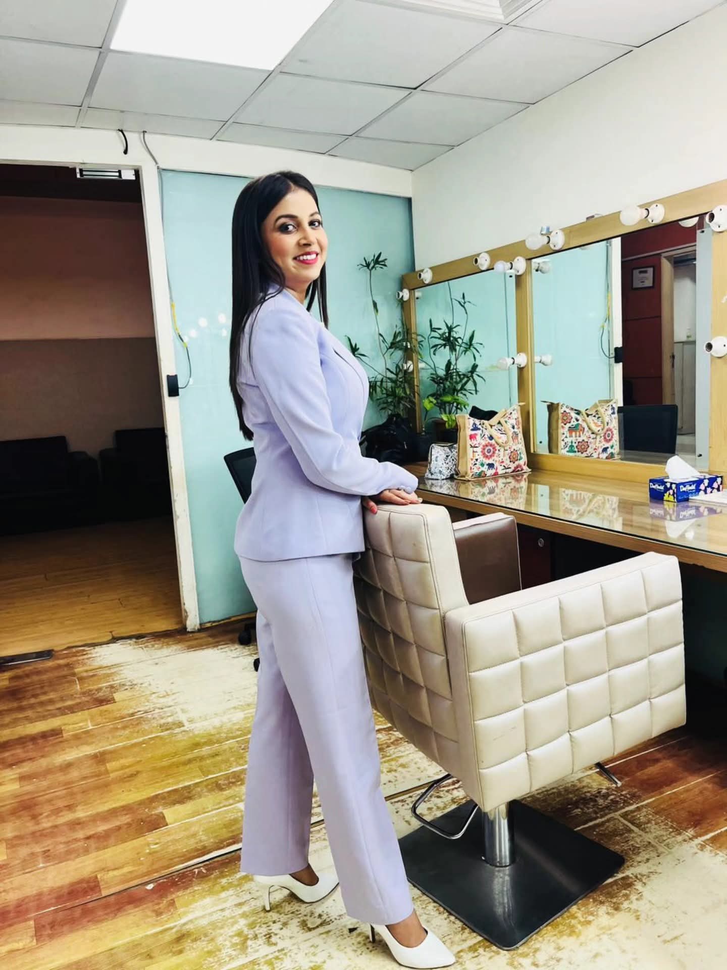 न्यूज नेशन चैनल से एंकर आंचल कादयान का इस्तीफा,डिजिटल मीडिया में अगली बड़ी जिम्मेदारी