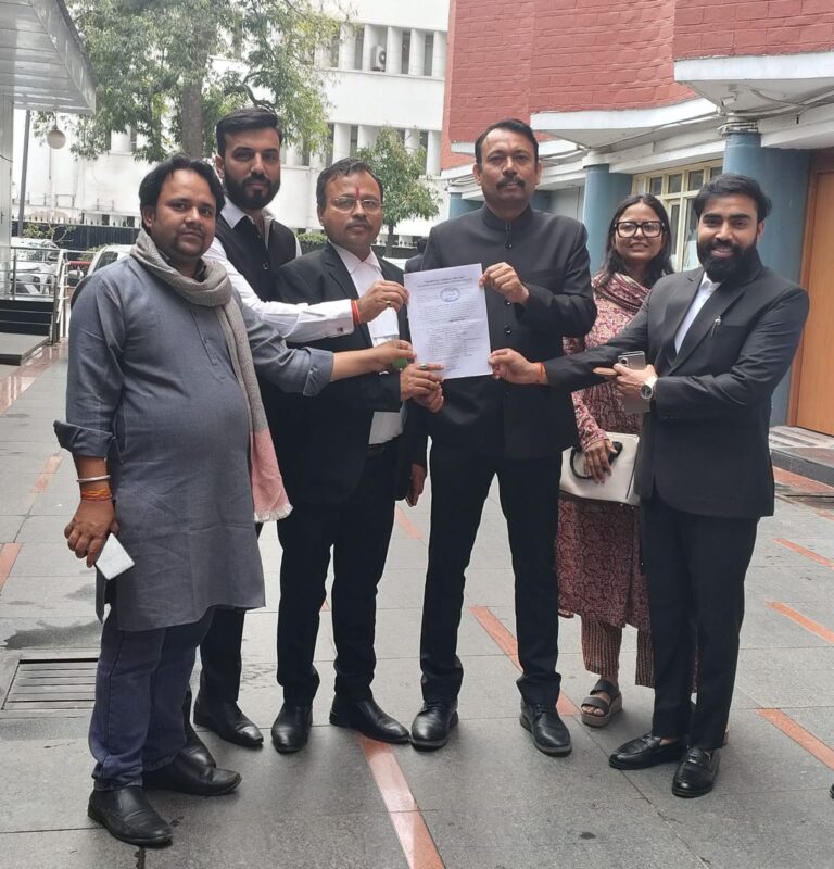 राष्ट्रीय अध्यक्ष पूर्व सिटी मजिस्ट्रेट अलंकार अग्निहोत्री के नेतृत्व में ‘राष्ट्रीय अधिकार मोर्चा’ पार्टी का हुआ शंखनाद