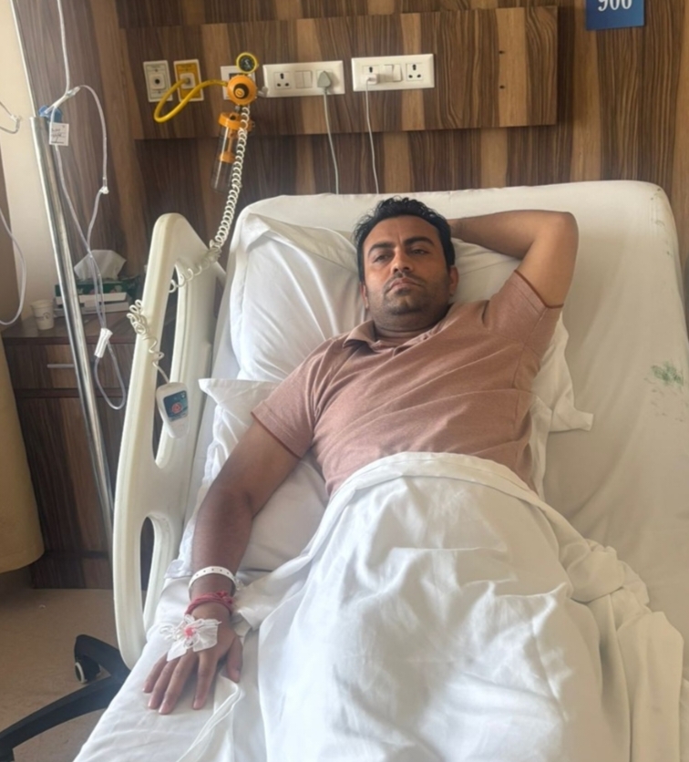 ​एक ‘सोया चाप’ ने वरिष्ठ पत्रकार एंकर अखिलेश आनंद को पहुँचाया अस्पताल,बिस्तर से हाथ जोड़कर की यह अपील…