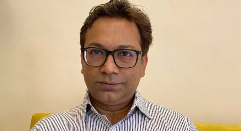 बिजनेस स्टैंडर्ड में बड़ा फेरबदल: विकास धूत बने नए संपादक,शैलेश डोभाल की जगह संभालेंगे कमान