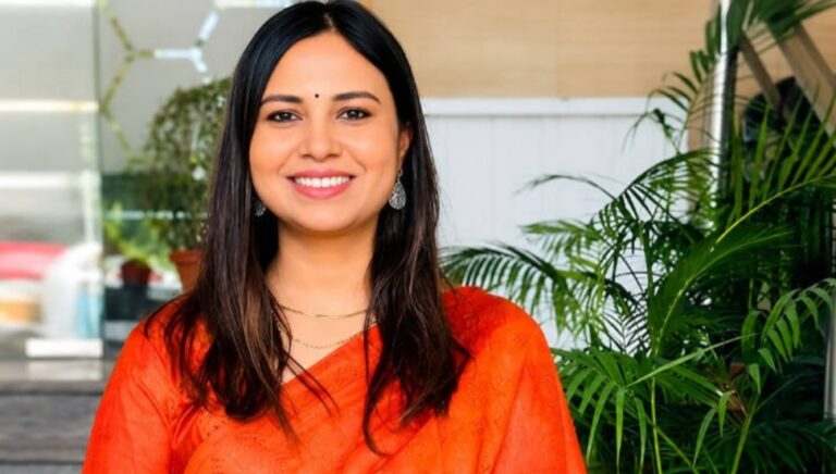 रिपब्लिक मीडिया नेटवर्क को बड़ा झटका: नेशनल हेड शताब्दी शर्मा पाठक ने दिया इस्तीफा,7 साल का सफर थमा